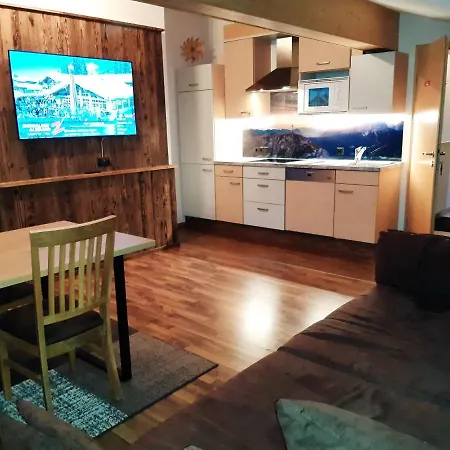 Haus Alpenblick Lejlighedshotel 3*