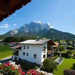 Haus Alpenblick Aparthotel Ehrwald